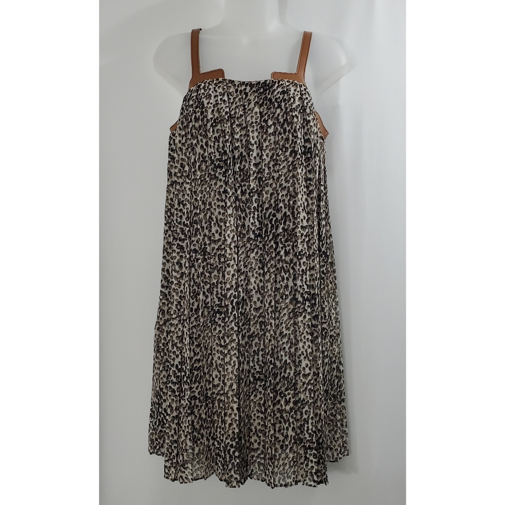 Season JS Leopard Print Pleated Dress